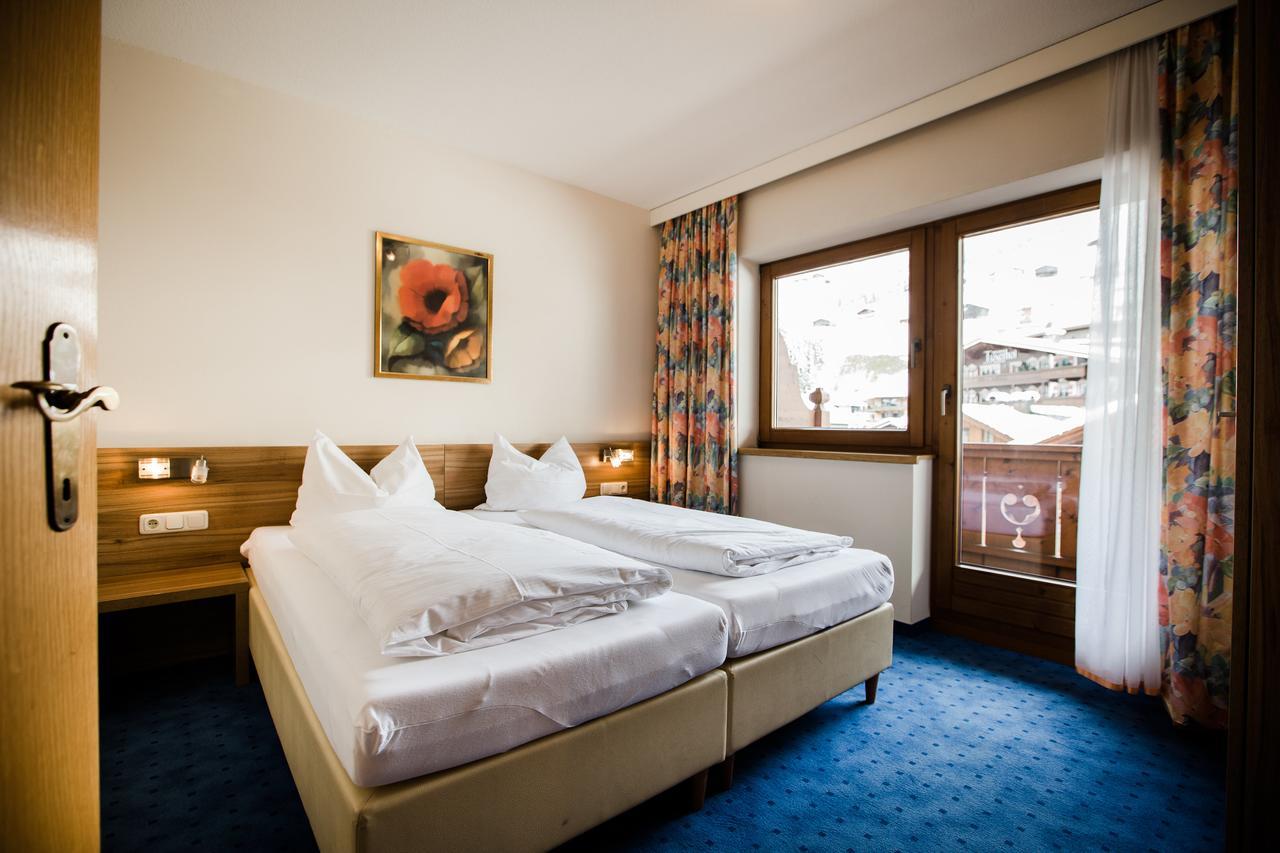 Aparthotel Dorfplatzl Garni Tux Exterior foto